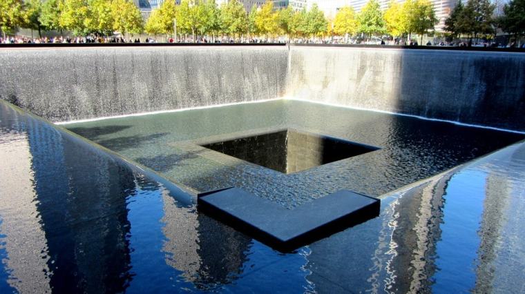 world-trade-center-memorial-271356_960_720-min