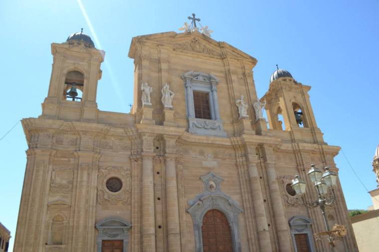 10590517_311499145688381_8173891359216765758_n