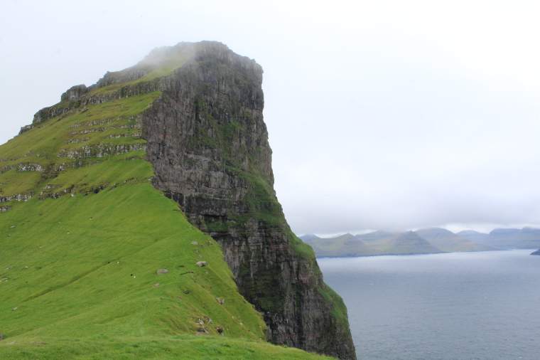 Kallur Lighthouse - Isola di Kalsoy-min