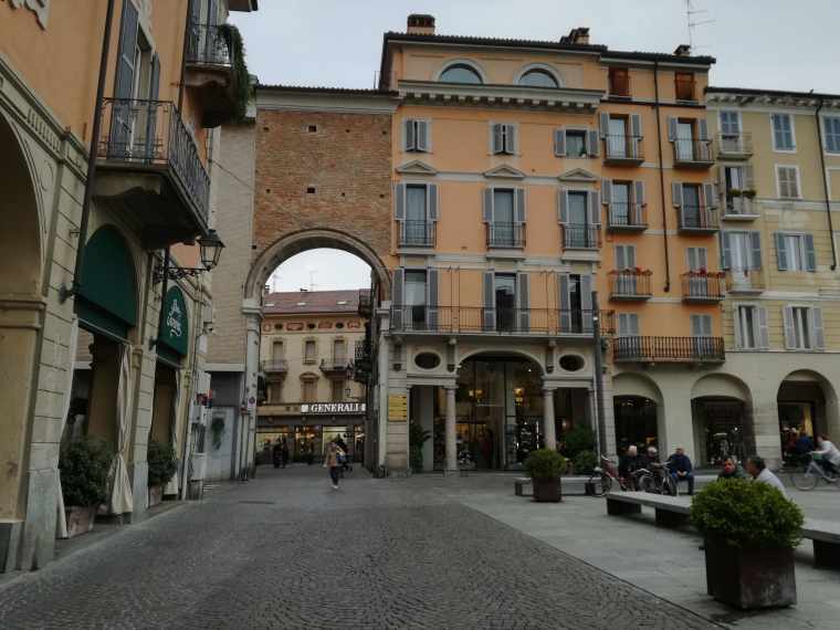 IMG_20170424_190605-min