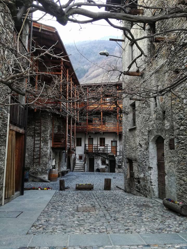 29571434_573056436395896_6500460102419819753_n