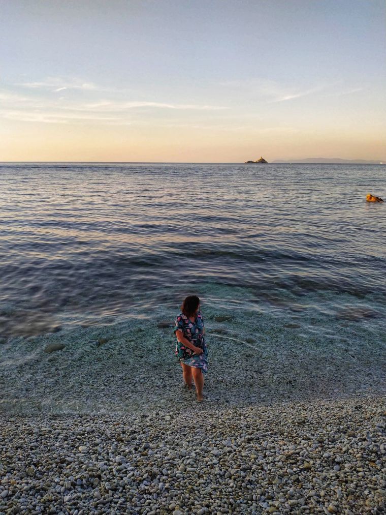 IMG_20190720_195913_BURST18-01