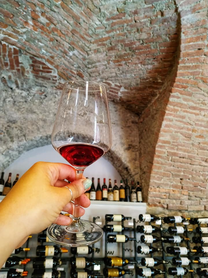 61418011_845806439120893_2057428045047791616_n