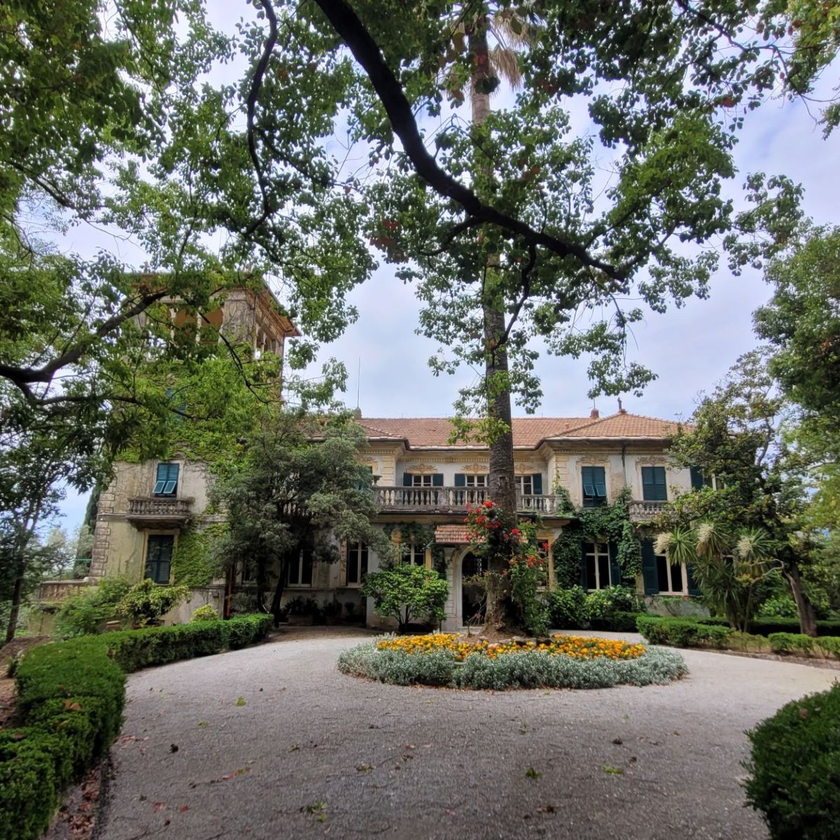 Villa Rezzola a Lerici, un pezzo di Inghilterra che affaccia sul Golfo dei&nbsp;Poeti