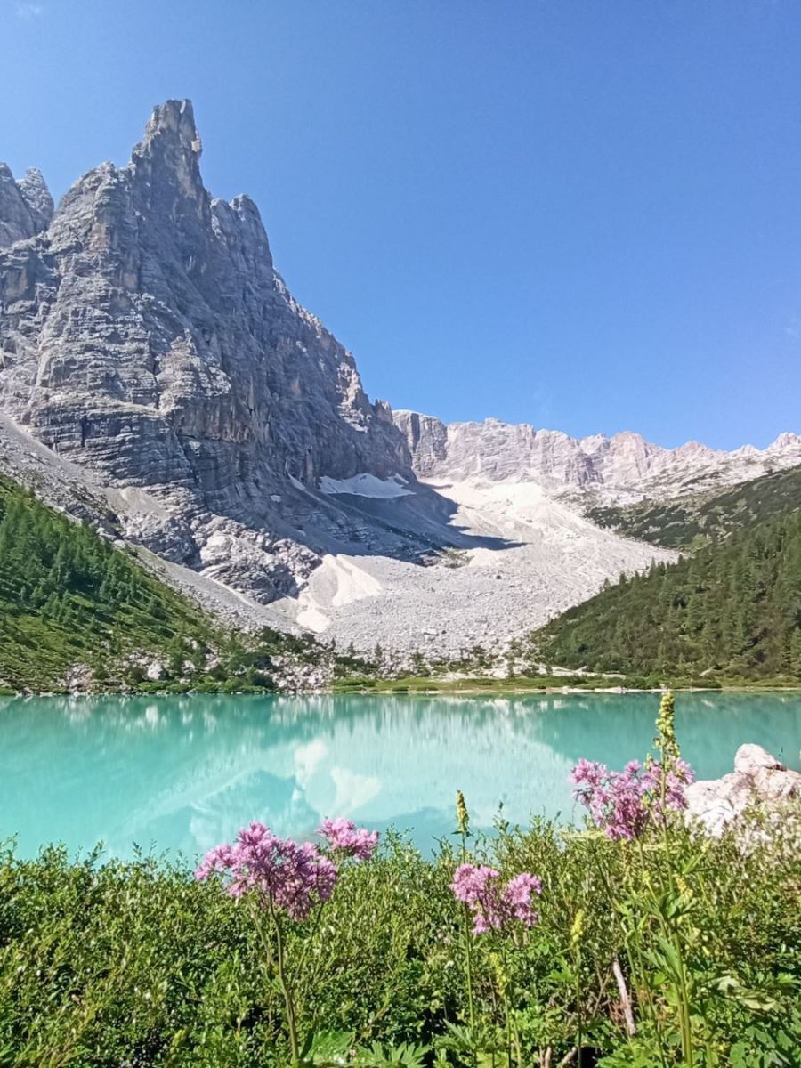 Camminata al Lago di Sorapis | Sentiero tra le vette delle Dolomiti&nbsp;Bellunesi