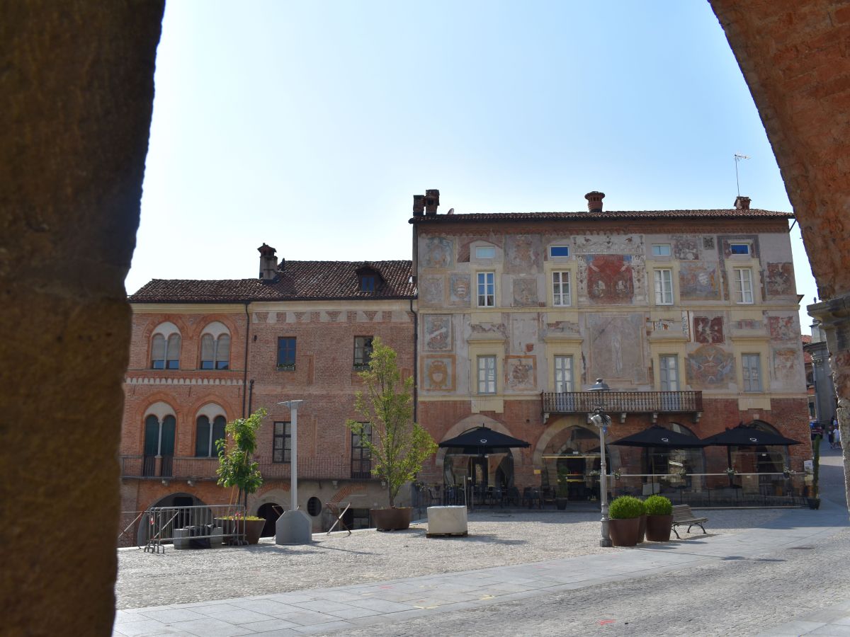 Cosa vedere e cosa fare nel Monregalese: mongolfiere e tappe da non perdere nei dintorni di&nbsp;Mondovì